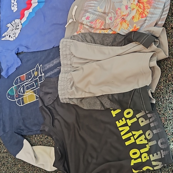 Boys size 5 bundle - Picture 2 of 6